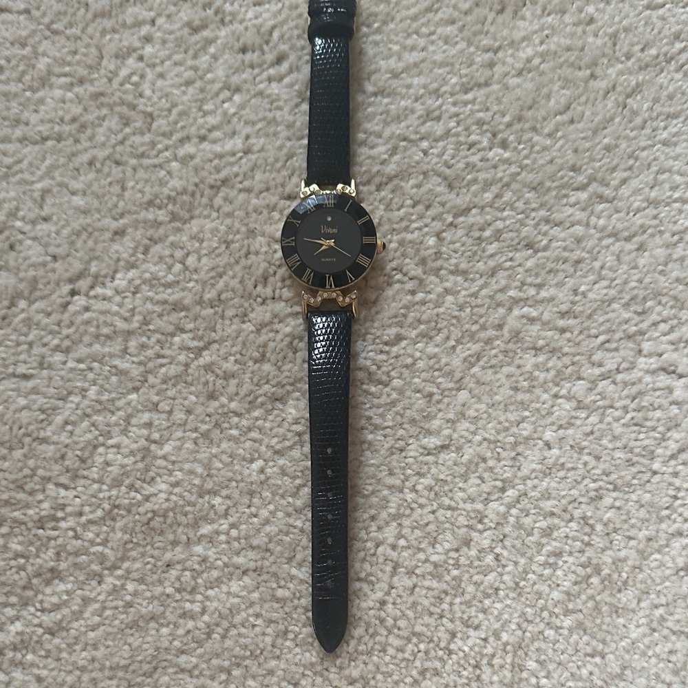 Vintage Black & Gold Women's Wristwatch